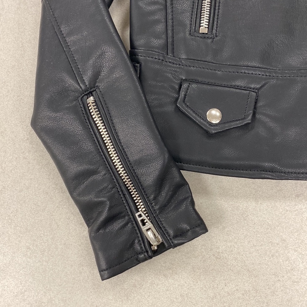 Leather Jacket - Picture 4 of 9